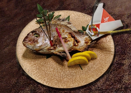お頭付焼き鯛